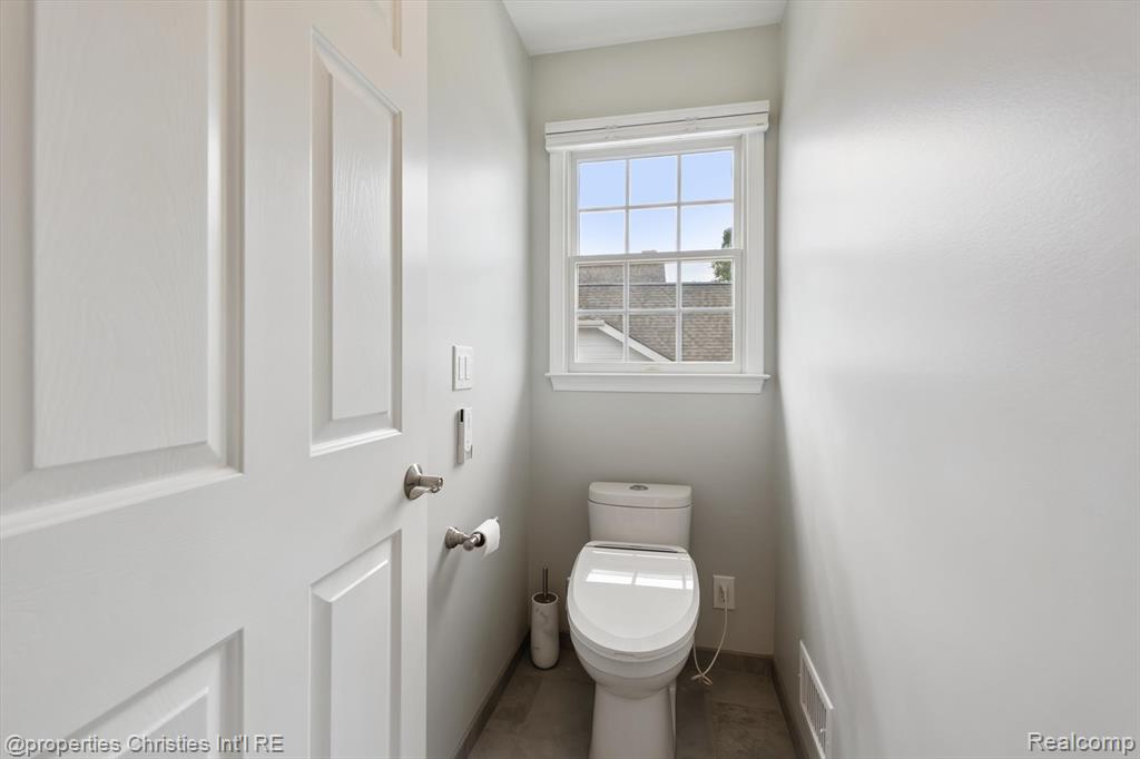 15908 CRYSTAL DOWNS E, Northville, MI 48168 — Photo 33