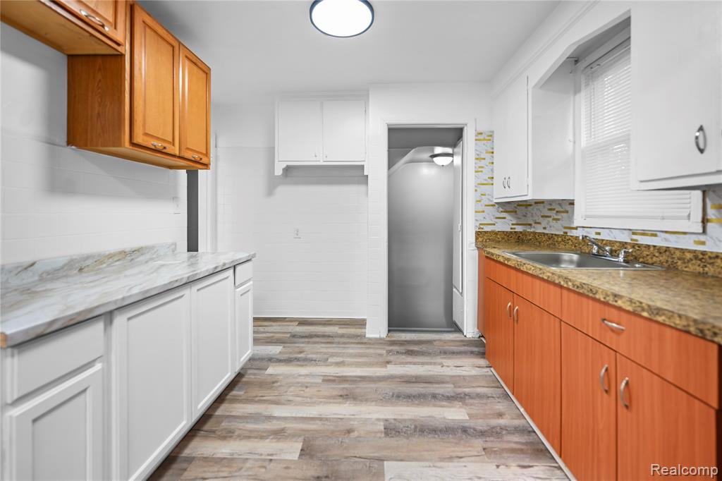 7484 Clayburn Street, Detroit, MI 48228 — Photo 13