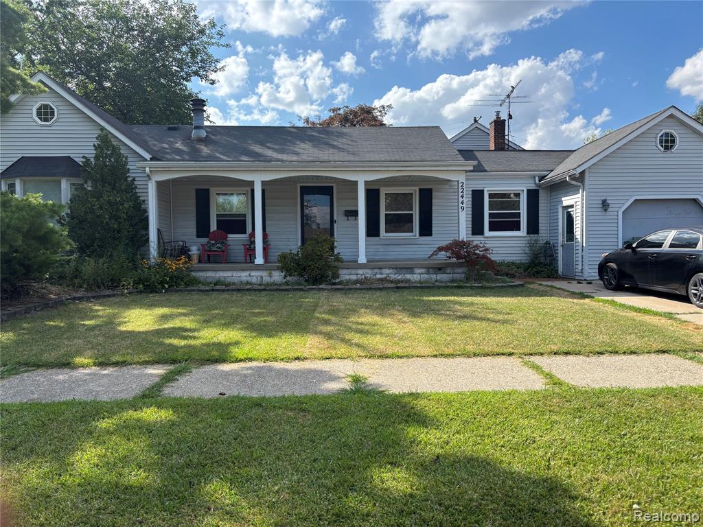 22449 Marine Avenue E, Eastpointe, MI 48021