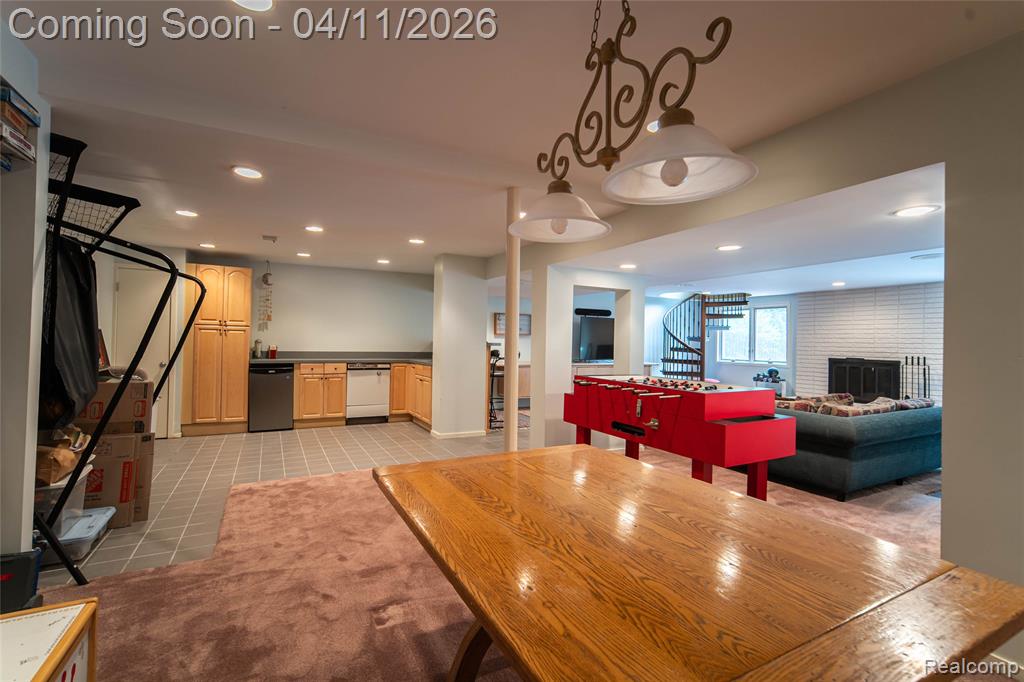 4683 Maura Lane, West Bloomfield, MI 48323 — Photo 37