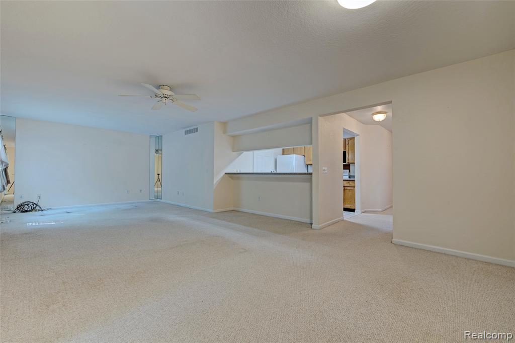 12364 Saint Andrews Way, 66, Fenton, MI 48430 — Photo 11