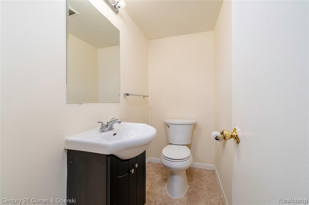 44543 Savery Drive, Canton, MI 48187 — Photo 5