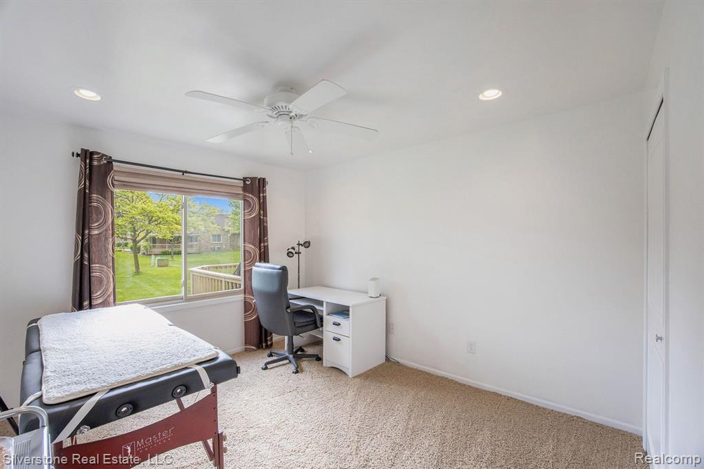 48830 WINDMILL Circle W, Macomb, MI 48044 — Photo 15