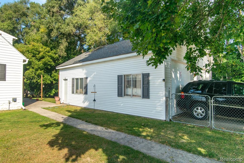 657 Monroe Avenue, Mount Morris, MI 48458 — Photo 31