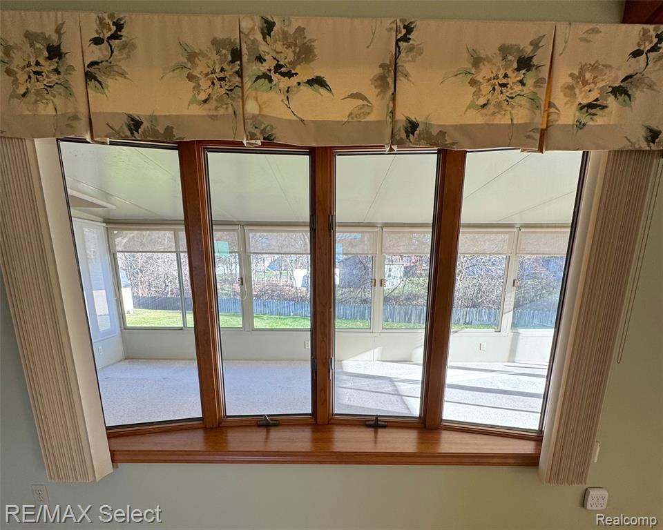 6011 Oak Creek Drive, Swartz Creek, MI 48473 — Photo 12