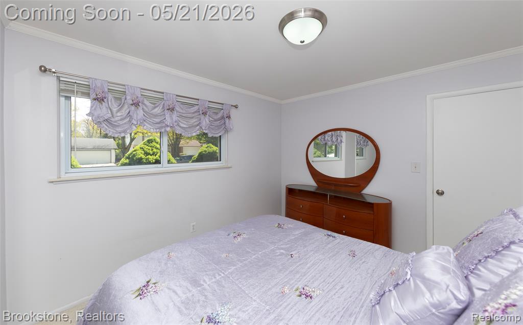 2445 Liverpool, Auburn Hills, MI 48326 — Photo 26