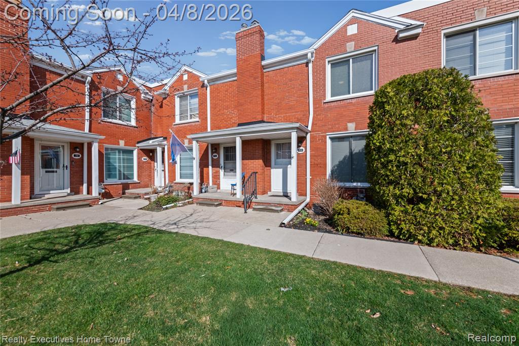 703 1/2 Saint Clair Street, Grosse Pointe, MI 48230 — Photo 18