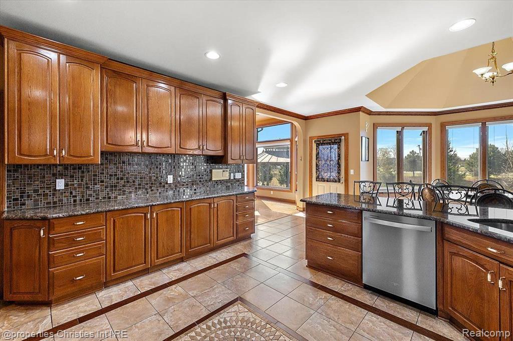 41194 MARKSWAY, Sterling Heights, MI 48314 — Photo 32