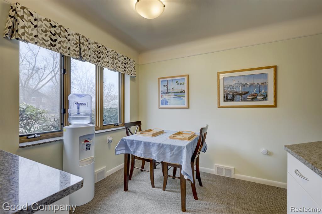 1557 Lochmoor Boulevard, Grosse Pointe Woods, MI 48236 — Photo 23