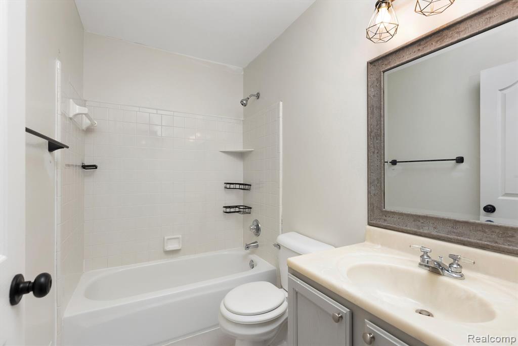 5572 JUSTIN, Ypsilanti, MI 48197 — Photo 24