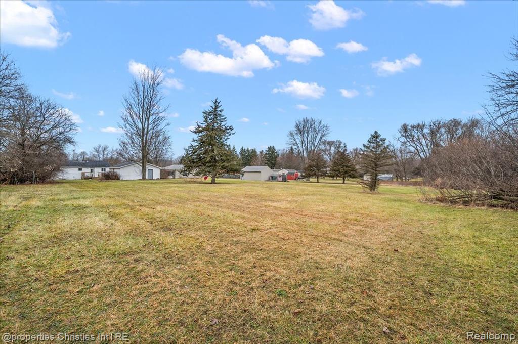 7387 Lawrence Street, Grand Blanc, MI 48439 — Photo 33
