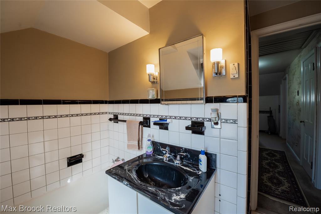 80 W Grixdale, Detroit, MI 48203 — Photo 8