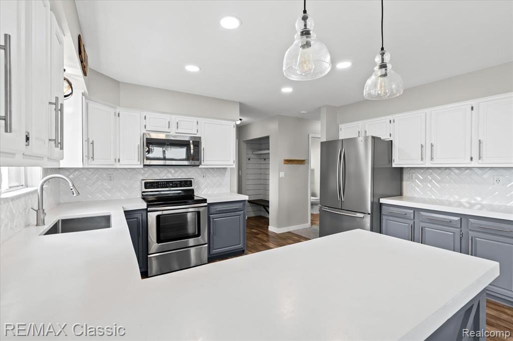 13947 Hearthstone Lane, Hartland, MI 48353 — Photo 12