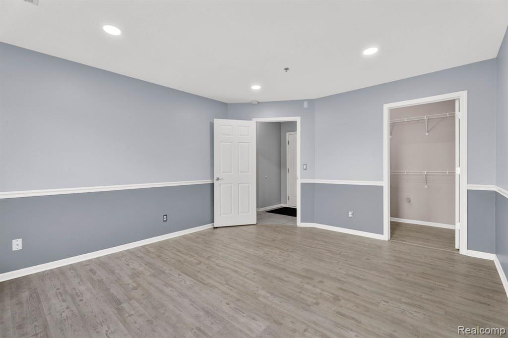 42849 Richmond Drive, Sterling Heights, MI 48313 — Photo 41
