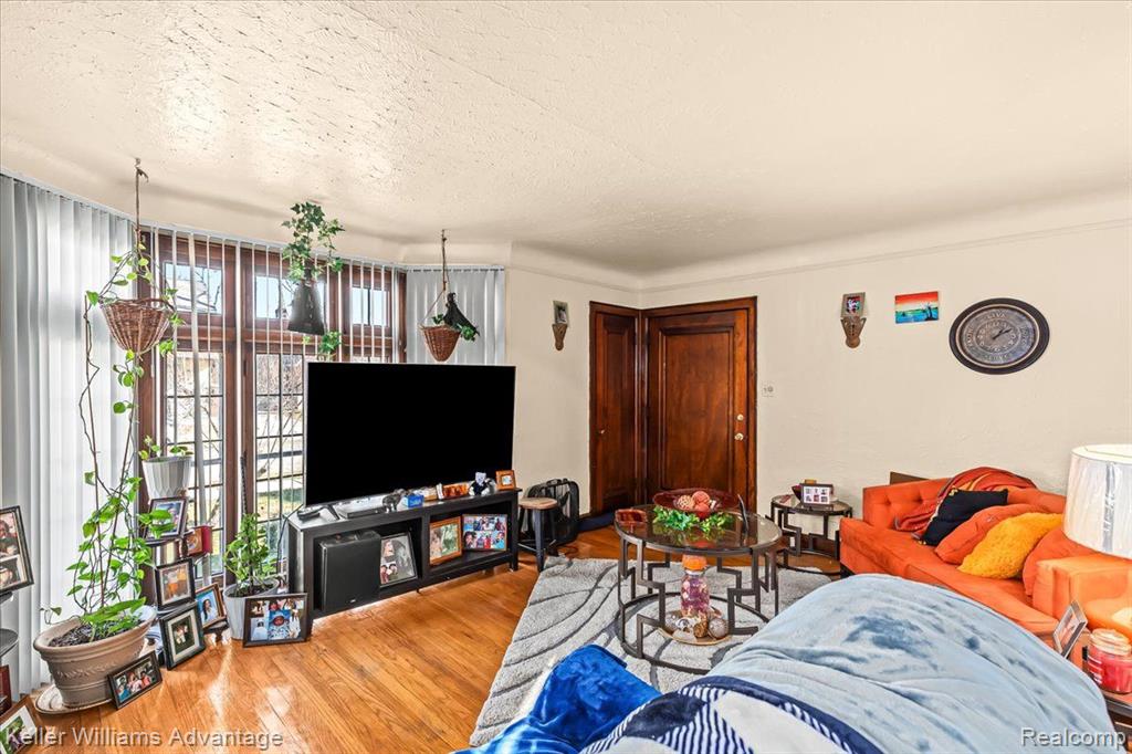 5227 COURVILLE Street, Detroit, MI 48224 — Photo 11