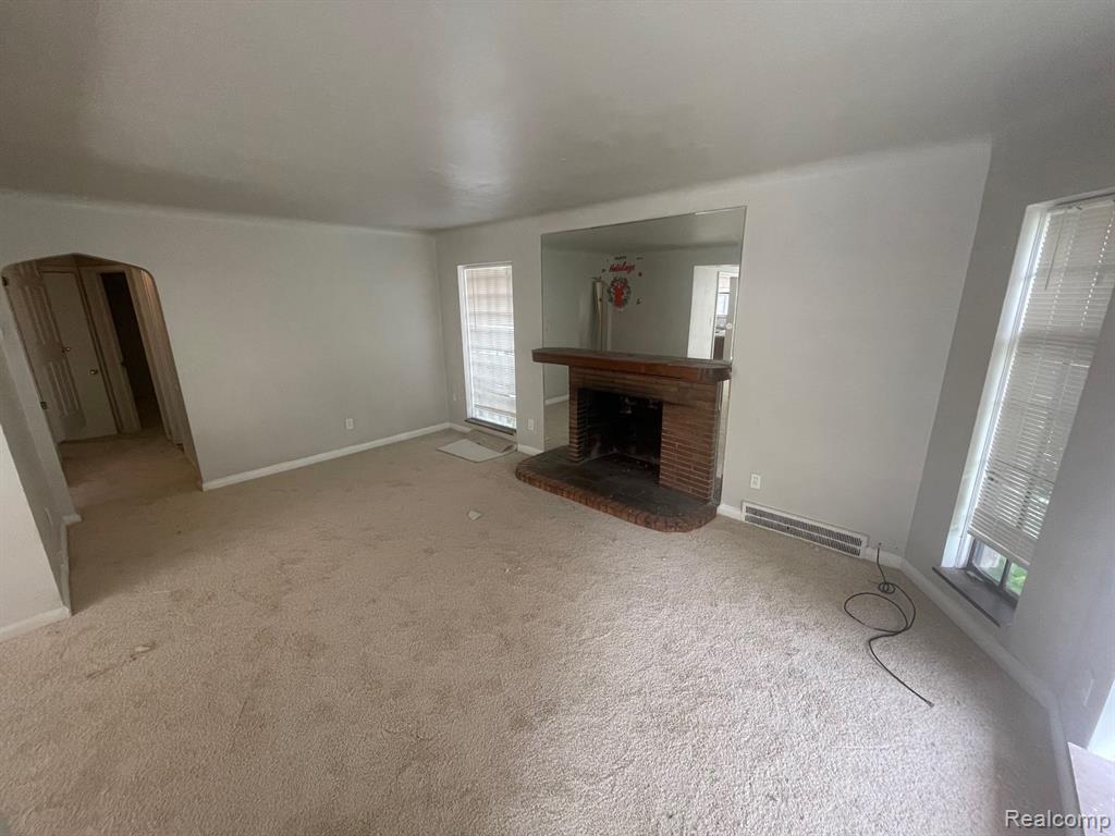5591 BUCKINGHAM Avenue, Detroit, MI 48224 — Photo 2