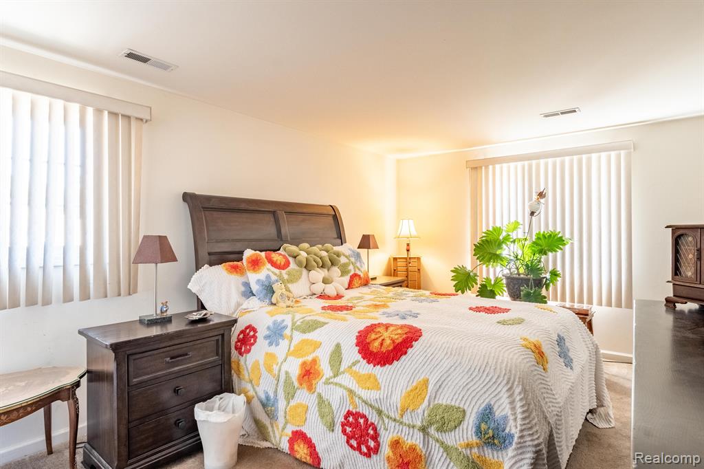 16233 TERRACE VILLAGE Drive, Taylor, MI 48180 — Photo 5