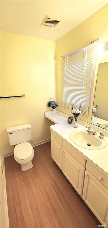 506 DECKER Road, Walled Lake, MI 48390 — Photo 11