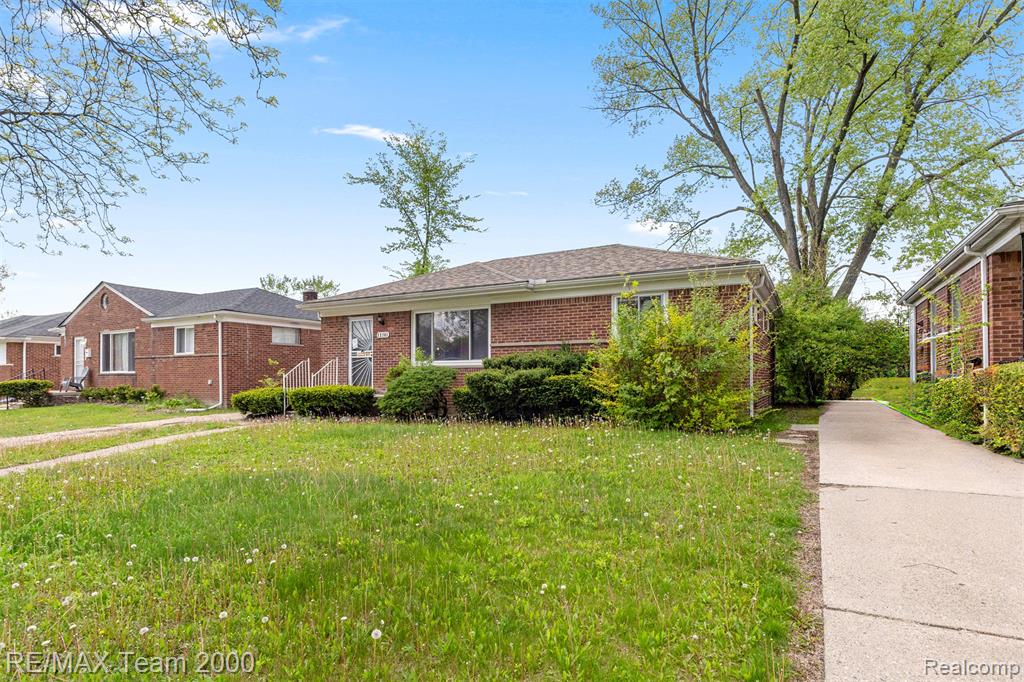 22101 Church Street, Oak Park, MI 48237 — Photo 2