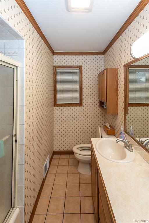 6226 GOLFVIEW Drive, Burton, MI 48509 — Photo 59