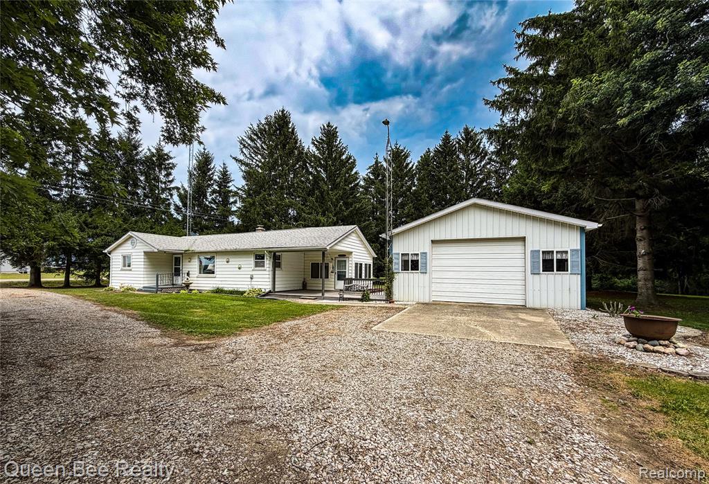9012 Lincoln Road, Harbor Beach, MI 48441