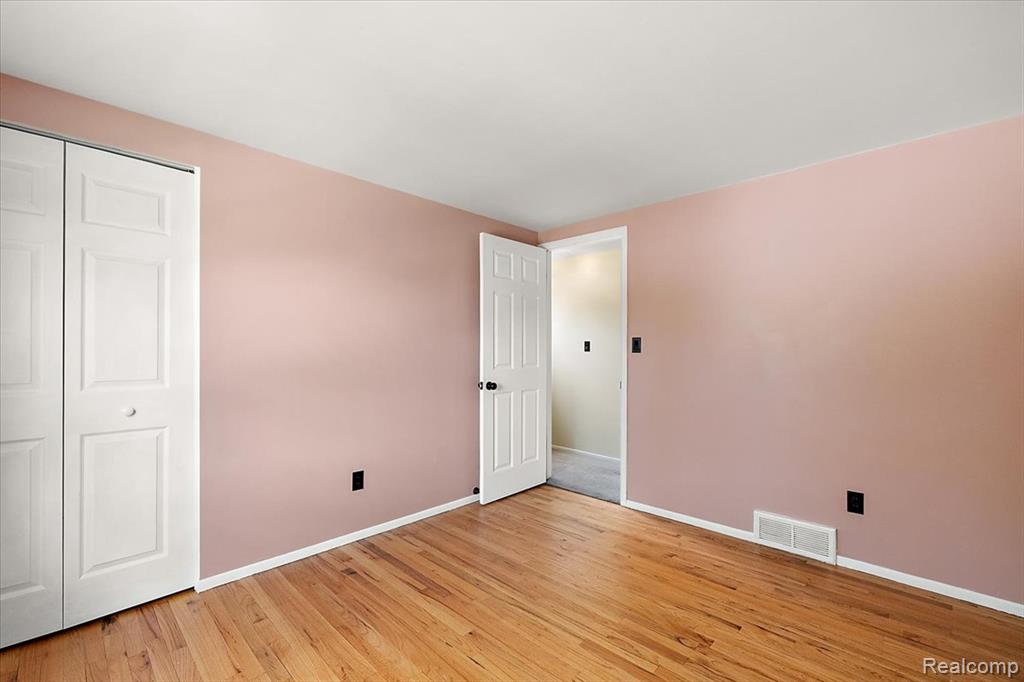 754 W Baker Avenue, Commerce Twp, MI — Photo 16