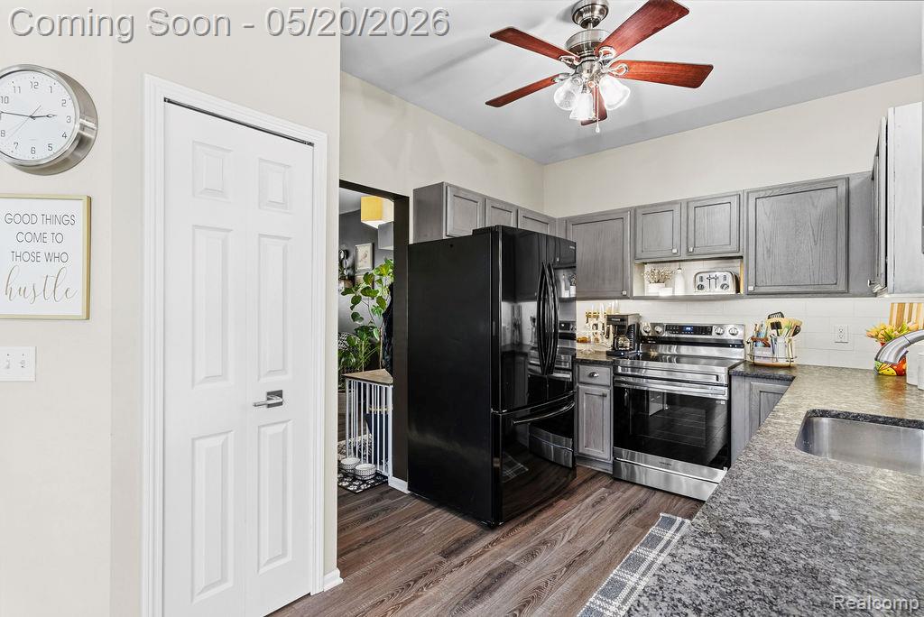 1558 Chelsea Circle, Howell, MI 48843 — Photo 17