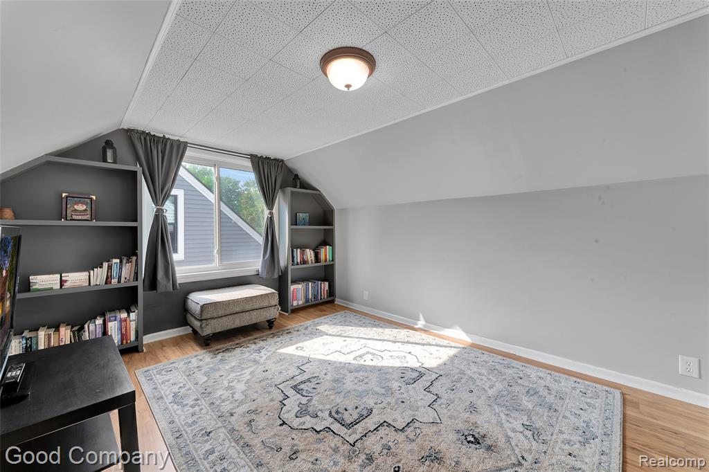 501 E Sunnybrook Drive, Royal Oak, MI 48073 — Photo 21