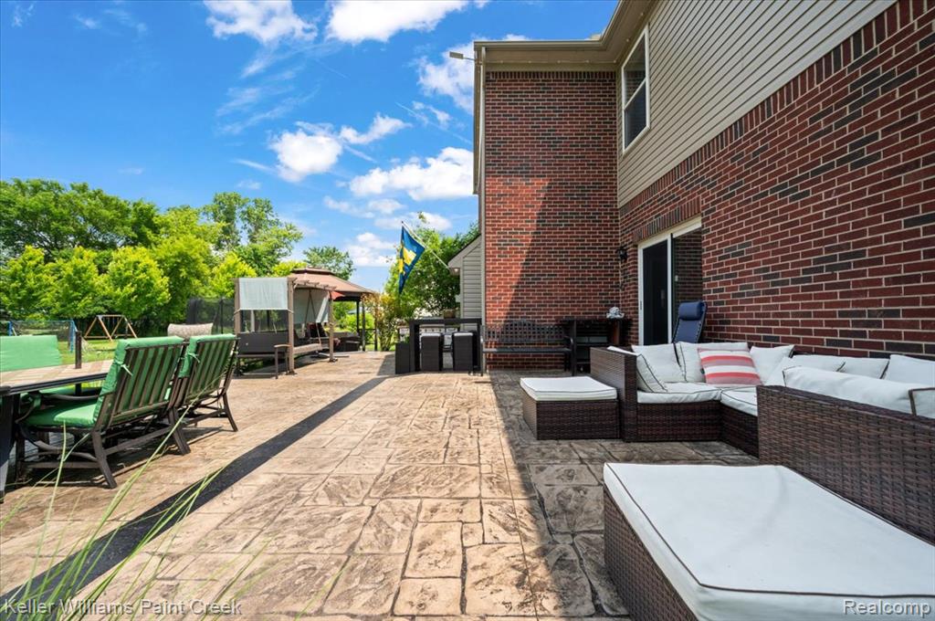 915 Harris Drive, Troy, MI 48083 — Photo 43