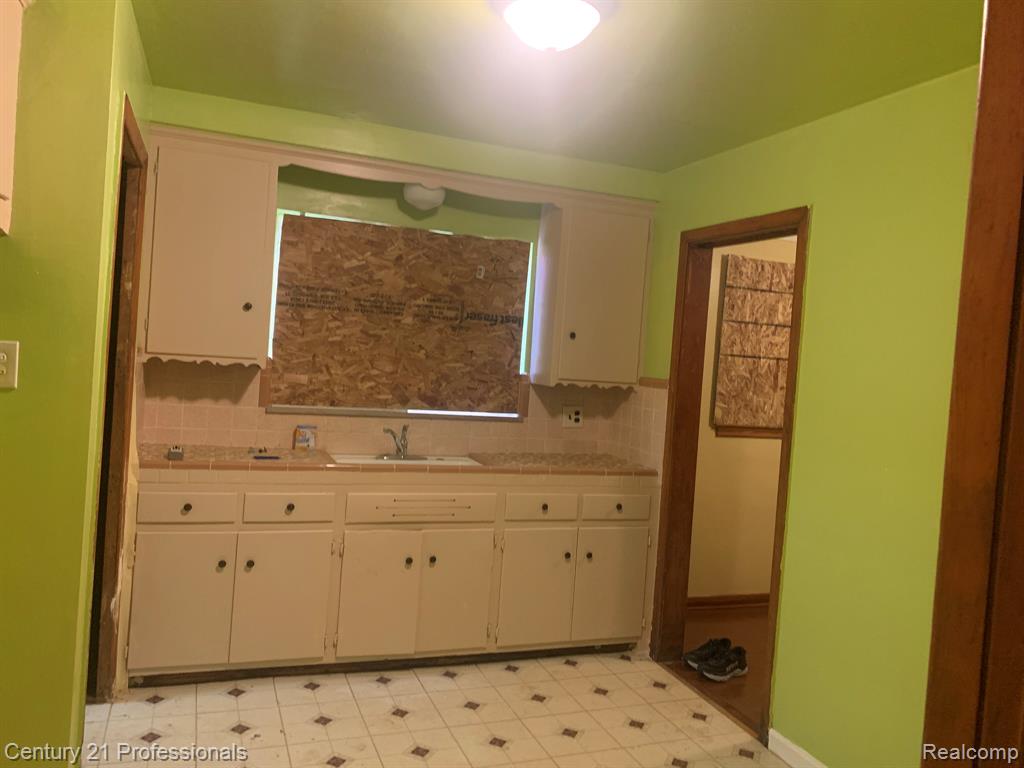 19662 Charest Street, Detroit, MI 48234 — Photo 3
