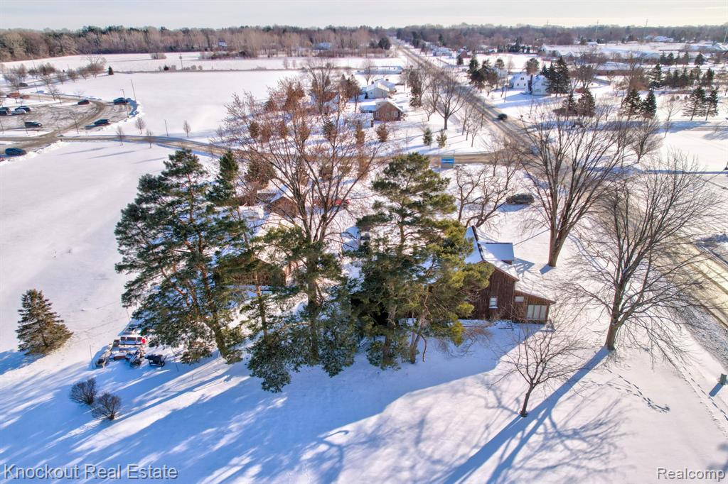 6180 Shattuck Road, Saginaw, MI 48603 — Photo 31