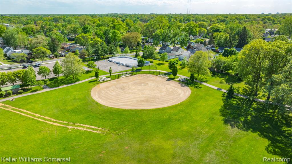 842 E 10 MILE Road, Ferndale, MI 48220 — Photo 25