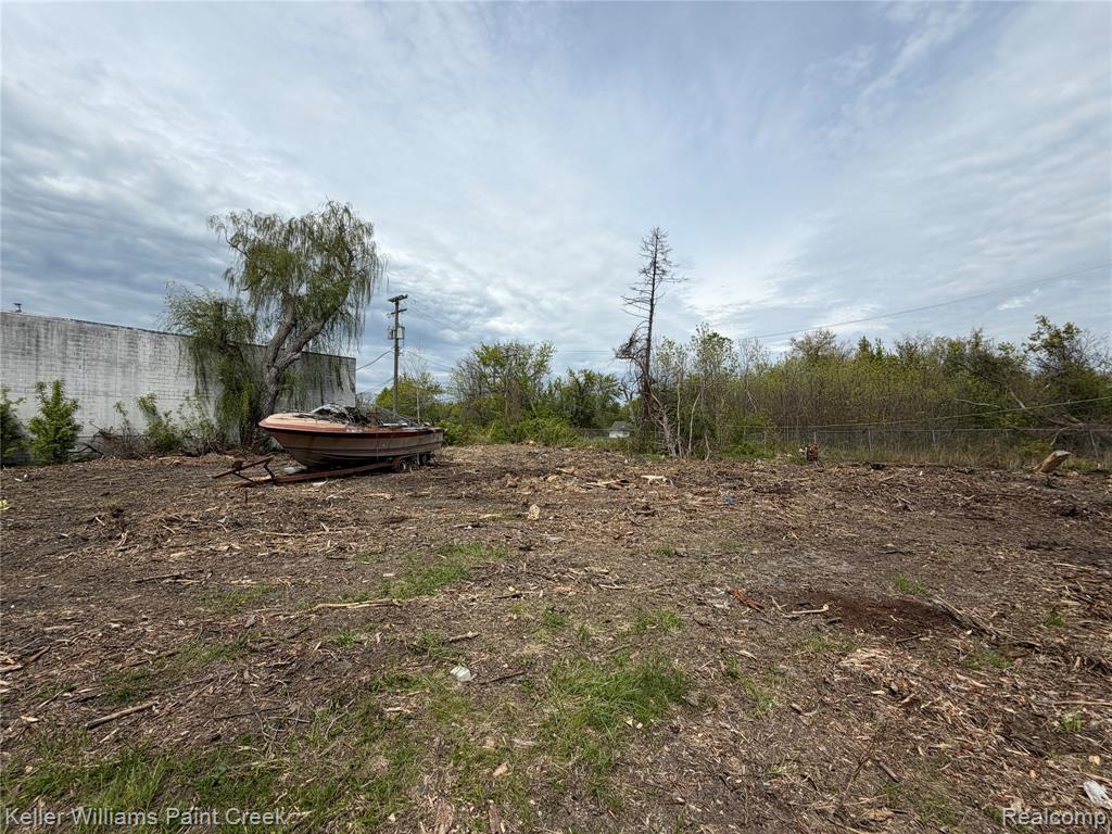 22477 15 Mile Road, Clinton Twp, MI 48035 — Photo 15
