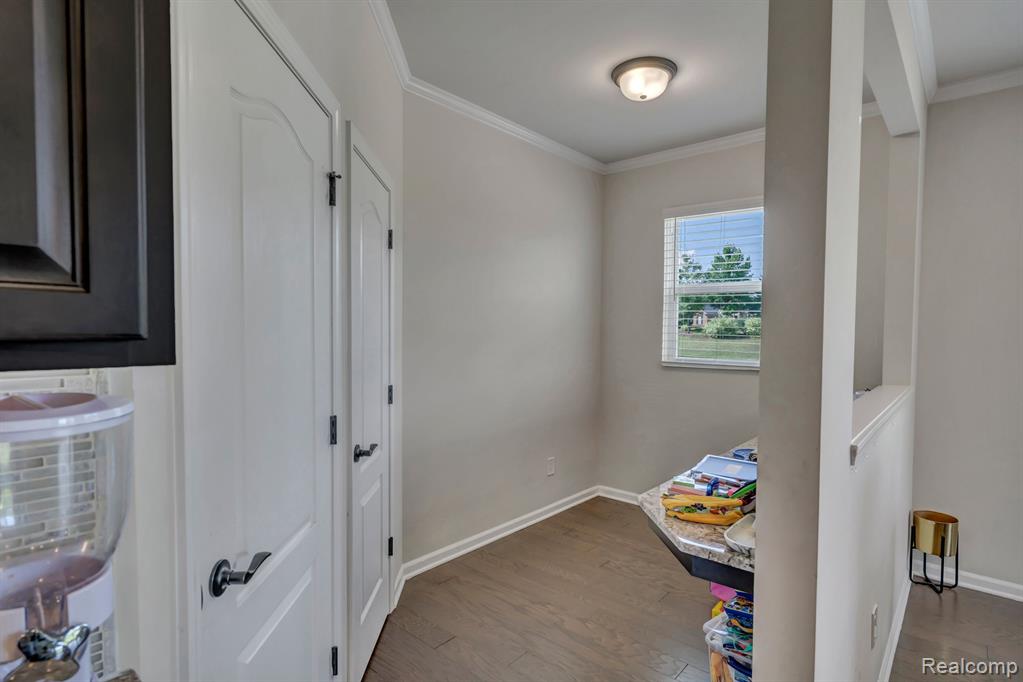 49746 SHORELINE Drive, Canton, MI 48187 — Photo 10