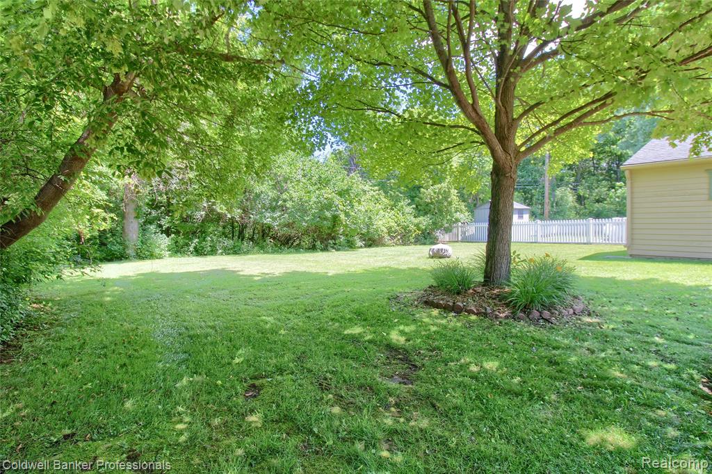 41928 River Oaks, Plymouth, MI 48170 — Photo 28
