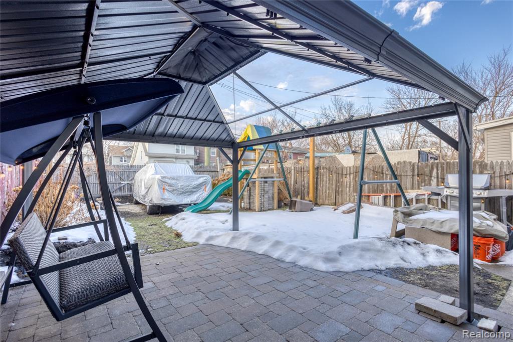 7100 Cahalan Street, Detroit, MI 48209 — Photo 17