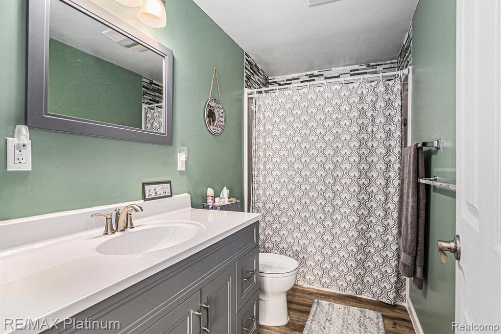 821 SUNRISE PARK Street E, Howell, MI 48843 — Photo 11