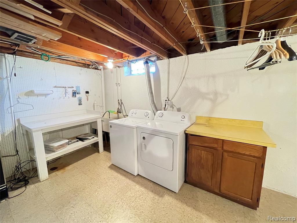 32827 DOVER Avenue, Warren, MI 48088 — Photo 55