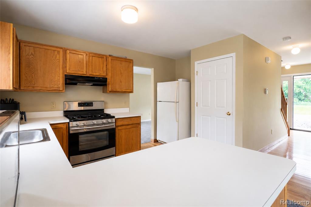 41585 Cherry Hill Road, Canton, MI 48188 — Photo 13