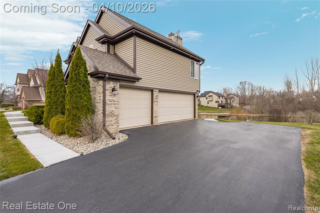 42756 Winding Pond Trail, Belleville, MI 48111 — Photo 7