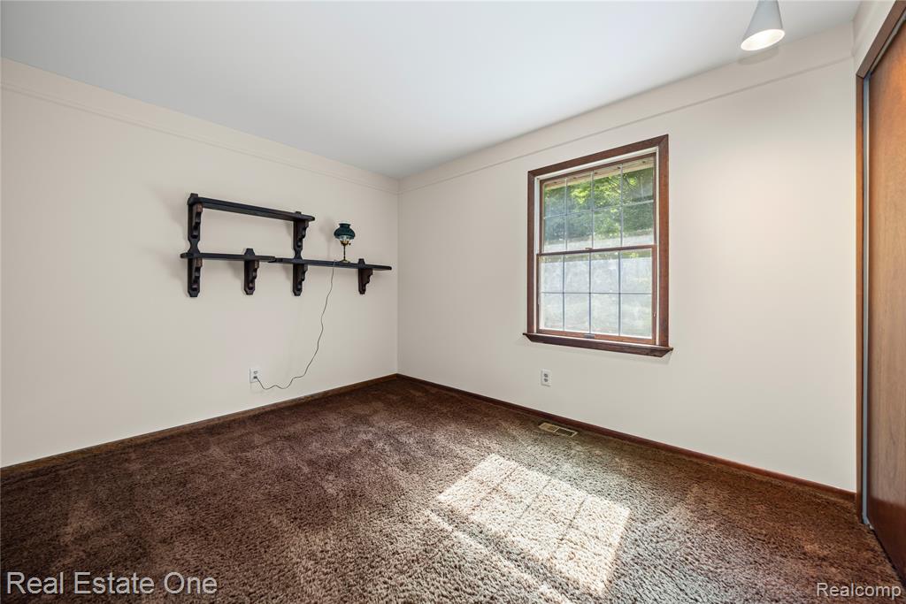 17240 Garvey, Chelsea, MI 48118 — Photo 11