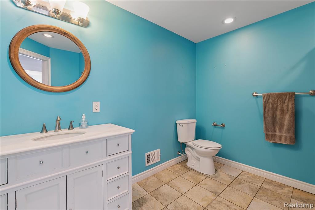 2160 E Jones Road, Howell, MI 48855 — Photo 79