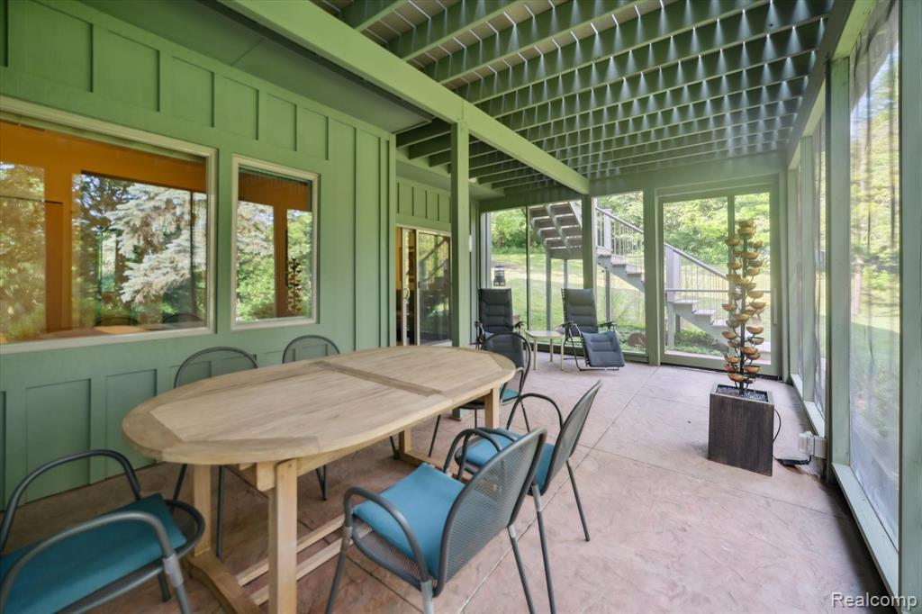 2172 Anns Way, Ann Arbor, MI 48105 — Photo 46