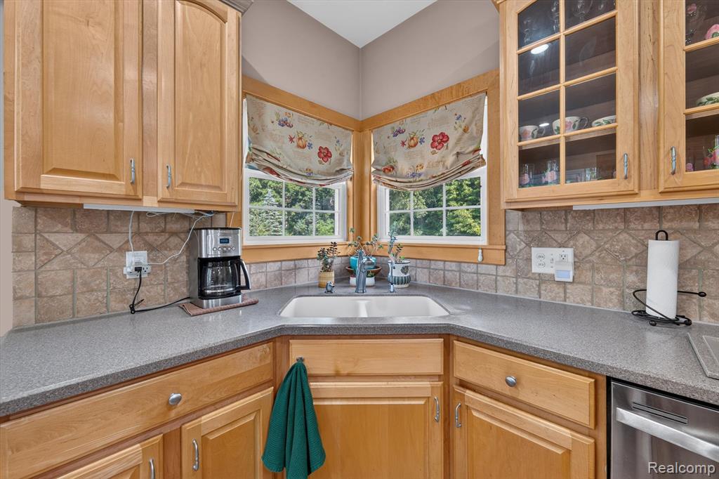 2523 Pheasant Run, Ortonville, MI 48462 — Photo 15
