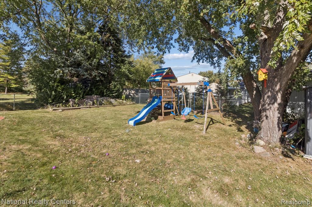 44768 Hanford Road, Canton, MI 48187 — Photo 36