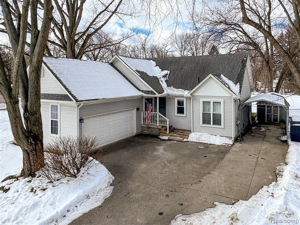 2311 Richwood Road, Auburn Hills, MI 48326 — Photo 2
