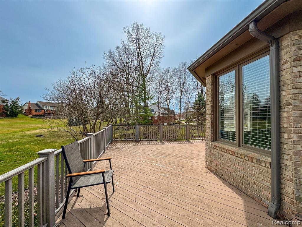 55884 PARKVIEW Drive, Shelby Twp, MI 48316 — Photo 42