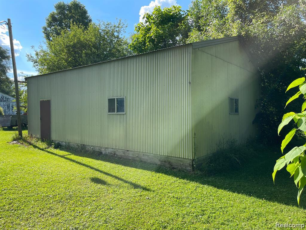 11424 W Corunna Road, Lennon Vlg, MI 48449 — Photo 33