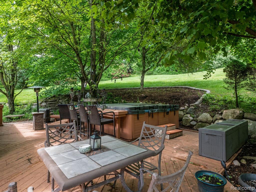 8897 MORNING MIST Drive, Clarkston, MI 48348 — Photo 7