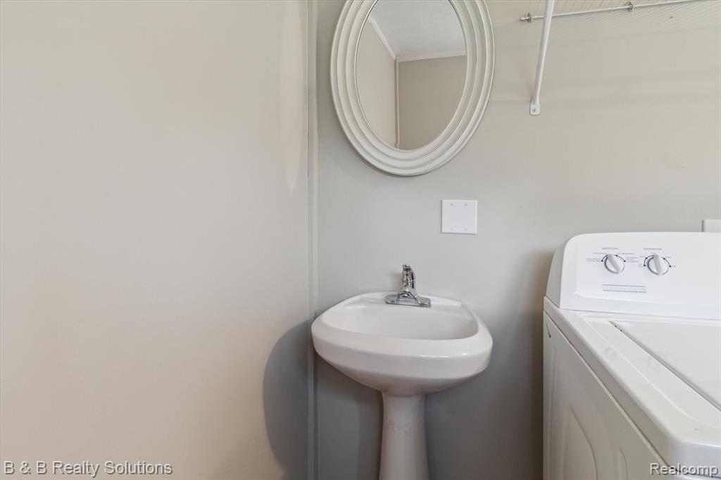 5380 Otter Lake Road, Otter Lake, MI 48464 — Photo 21